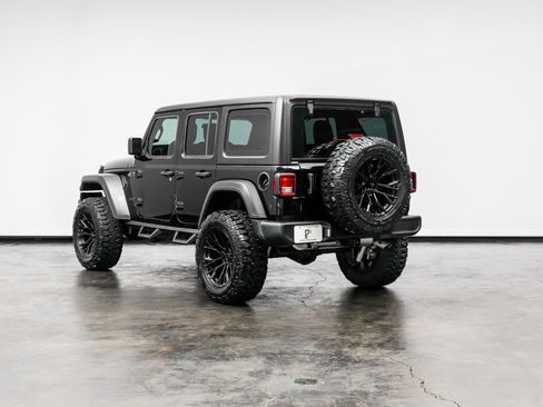 Used 2025 Jeep Wrangler Unlimited Sport AWD/4WD image 15