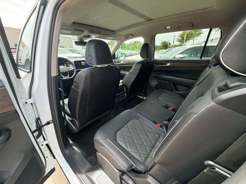 Used 2024 Volkswagen Atlas SEL Premium R-Line AWD/4WD image 13