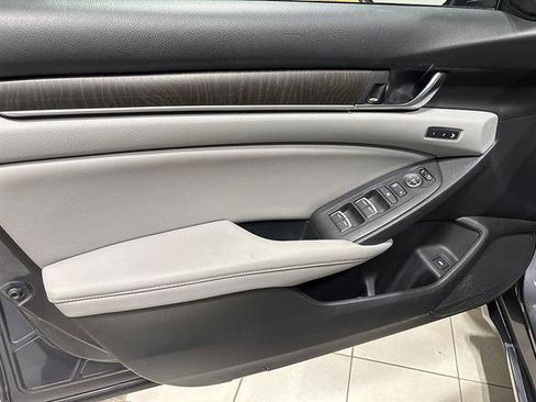Used 2018 Honda Accord EX-L image 8