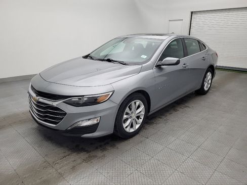 Used 2024 Chevrolet Malibu LT image 2
