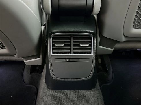 Used 2018 Audi A3 e-tron Premium w/ Sport Package image 30