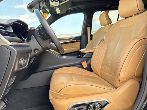 Used 2024 Jeep Grand Cherokee Summit w/ Adv Protech Group IV image 15