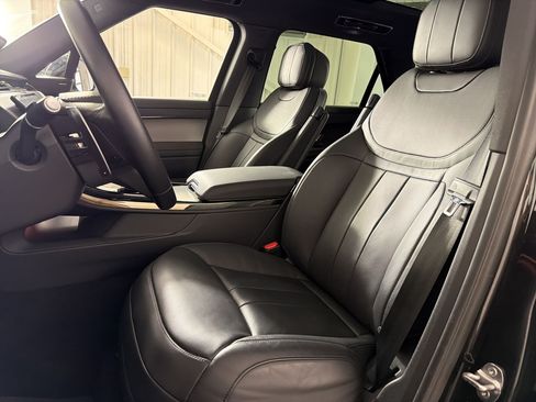 Certified 2025 Land Rover Range Rover Sport SE AWD/4WD image 5