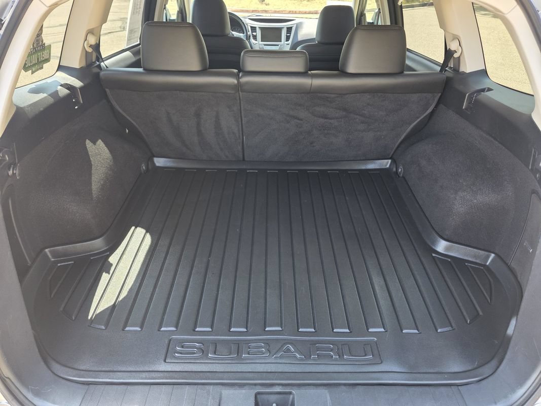 Used 2011 Subaru Outback 3.6R Limited AWD/4WD image 16
