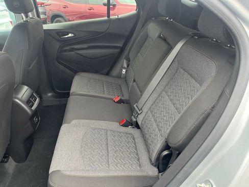 Used 2022 Chevrolet Equinox LT image 17