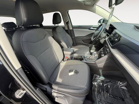 Used 2022 Volkswagen Taos SE w/ IQ.Drive SE Package AWD/4WD image 19