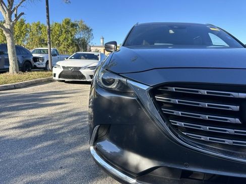 Used 2021 MAZDA CX-9 Signature image 4