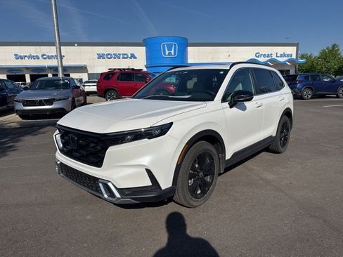 Used 2025 Honda CR-V Sport Touring image 1
