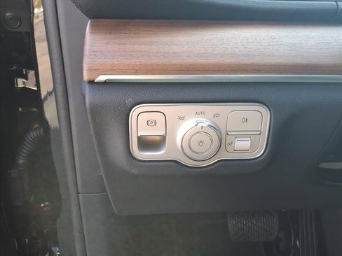 New 2026 Mercedes-Benz GLE 350 4MATIC image 17