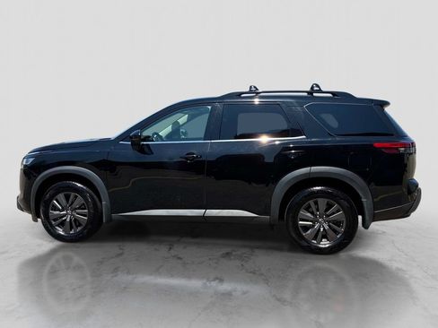 Used 2022 Nissan Pathfinder SV FWD image 4