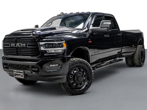 Used 2024 RAM 3500 Laramie w/ Night Edition AWD/4WD image 4