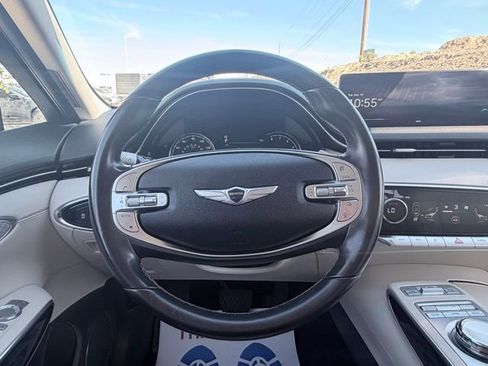 Used 2023 Genesis GV70 2.5T image 9