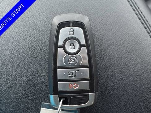 Used 2020 Ford Edge SEL w/ Convenience Package AWD/4WD image 7