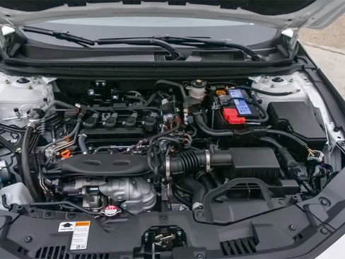 Used 2025 Honda Accord SE image 12