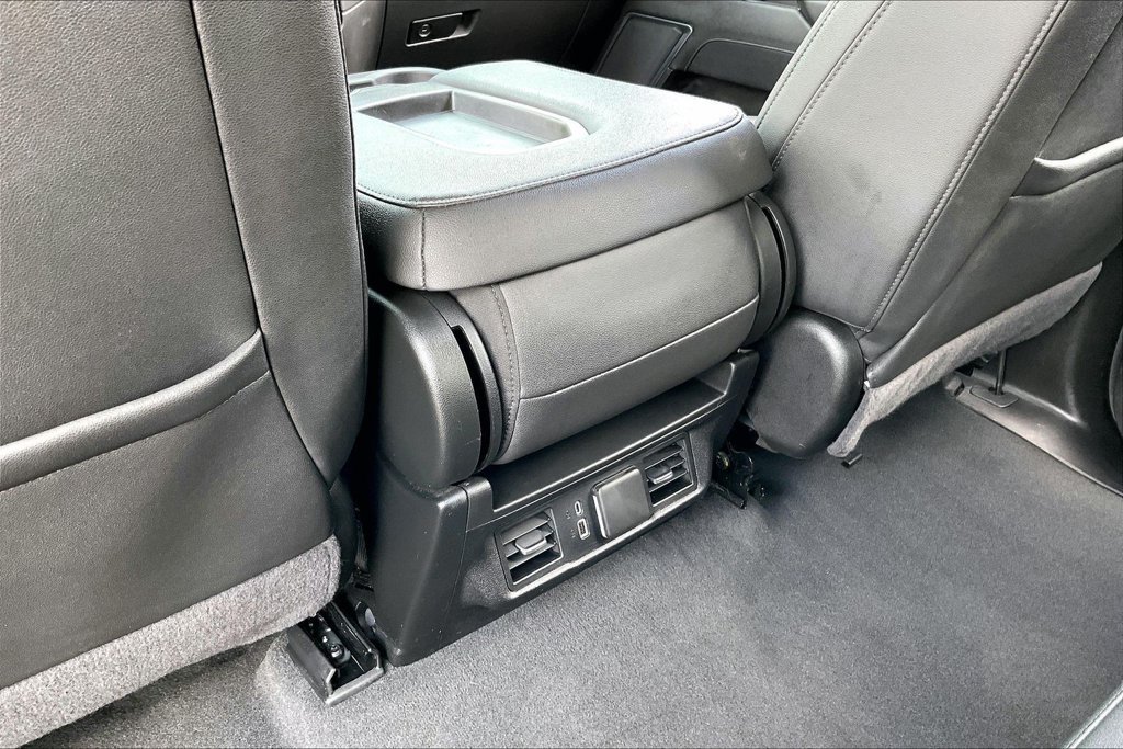 Used 2025 GMC Sierra 1500 SLT RWD image 11