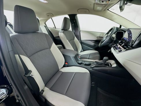 Used 2026 Toyota Corolla LE image 28