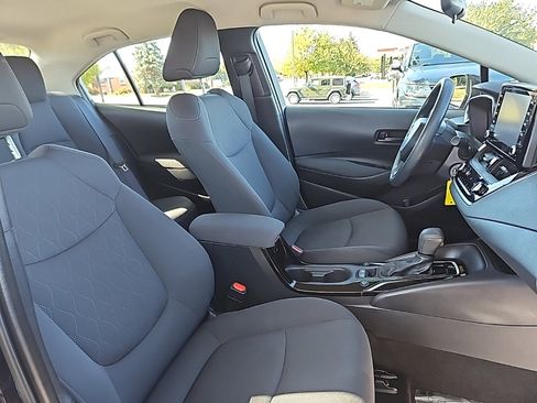 Used 2022 Toyota Corolla LE image 52