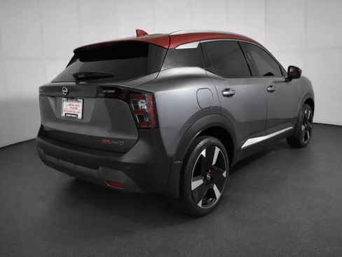 Used 2025 Nissan Kicks SR w/ Illumination Package AWD/4WD image 4