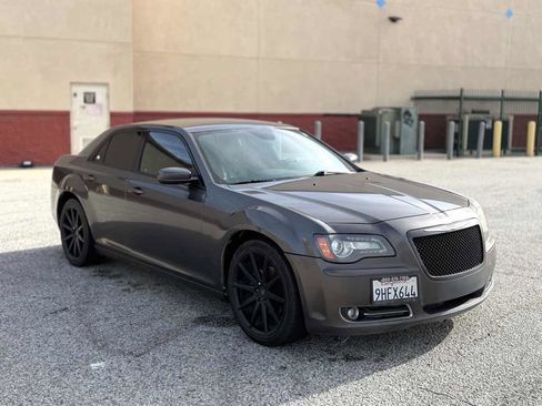 Used 2014 Chrysler 300 S w/ Light Group image 1