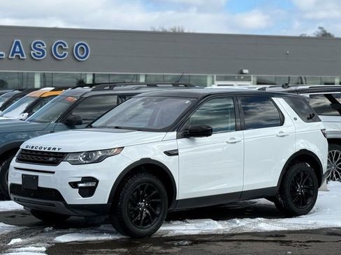 Used 2017 Land Rover Discovery Sport HSE image 32