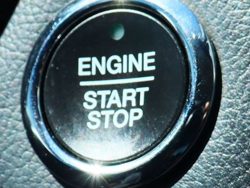 Used 2020 Ford Fusion SE image 43