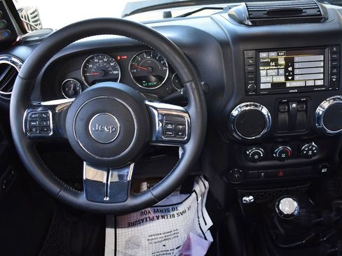 Used 2015 Jeep Wrangler Sport AWD/4WD image 17
