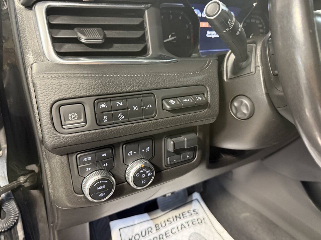 Used 2021 GMC Yukon Denali w/ Denali Ultimate Package AWD/4WD image 14