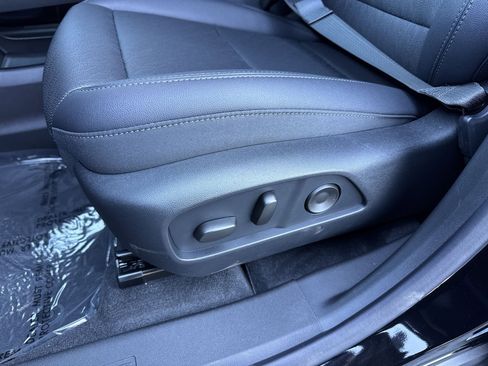New 2026 Chevrolet Equinox LT FWD image 73
