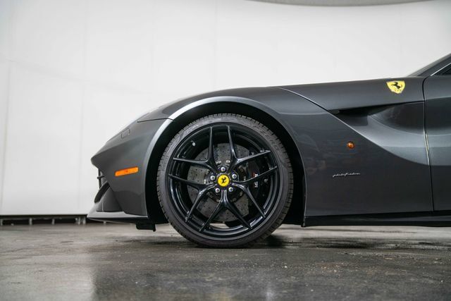 Used 2015 Ferrari F12 Berlinetta RWD image 12