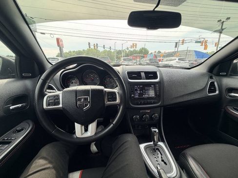Used 2014 Dodge Avenger R/T w/ Sun/Sound Group FWD image 5