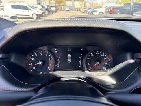 Used 2025 Jeep Compass Trailhawk AWD/4WD image 38