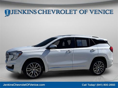 Certified 2022 GMC Terrain Denali image 11