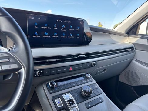 Used 2025 Hyundai Palisade SEL FWD image 16