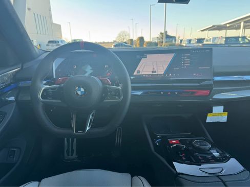 New 2026 BMW M5 w/ Executive Package AWD/4WD image 17