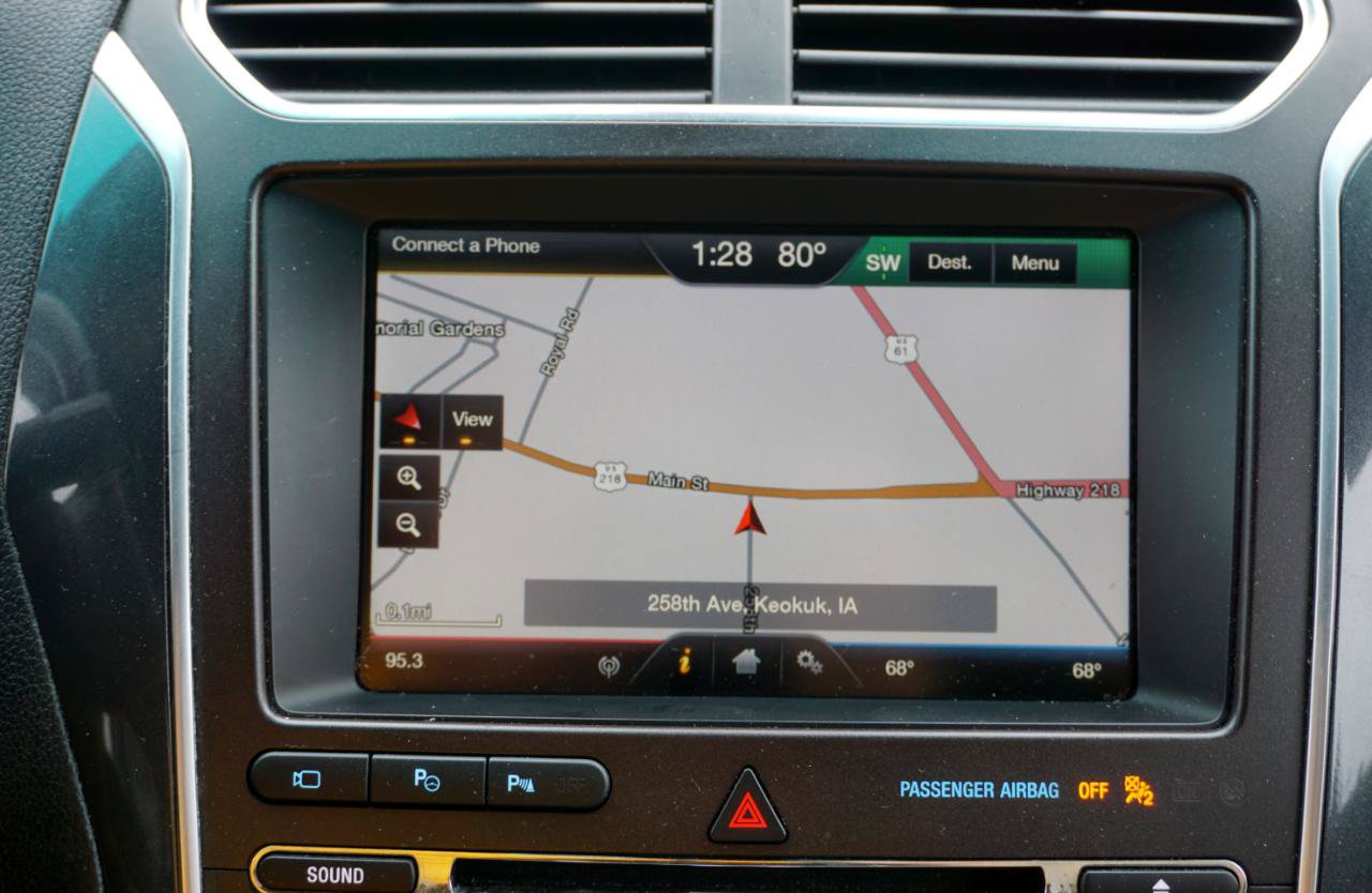 Used 2016 Ford Explorer Limited w/ Equipment Group 301A FWD image 14