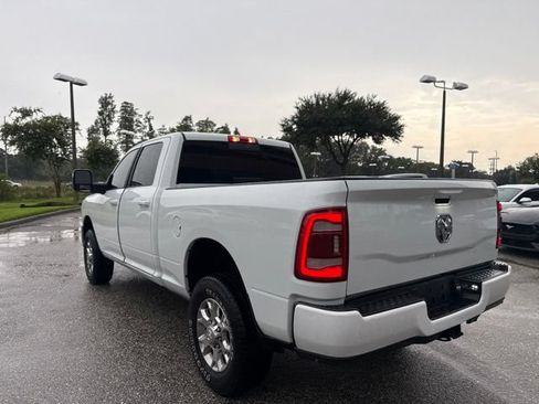 Used 2024 RAM 2500 Laramie AWD/4WD image 4