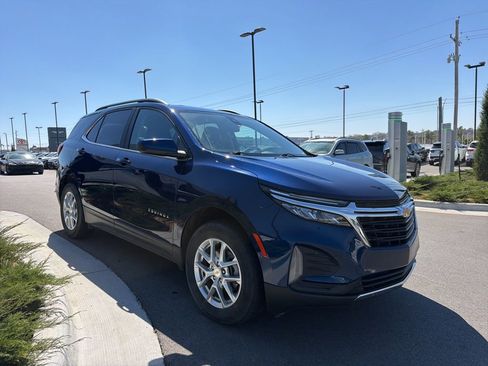 Used 2022 Chevrolet Equinox LT image 3