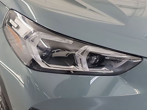 Used 2025 BMW X1 xDrive28i w/ Convenience Package image 21