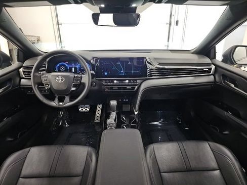 Used 2026 Toyota Camry XSE AWD/4WD image 29