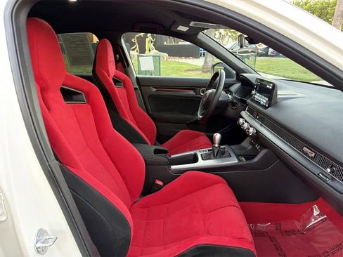 Used 2024 Honda Civic Type R image 32