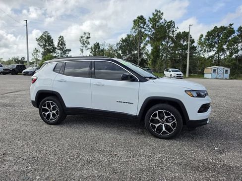 New 2026 Jeep Compass Limited w/ Sun, Sound & Navigation Group AWD/4WD image 2