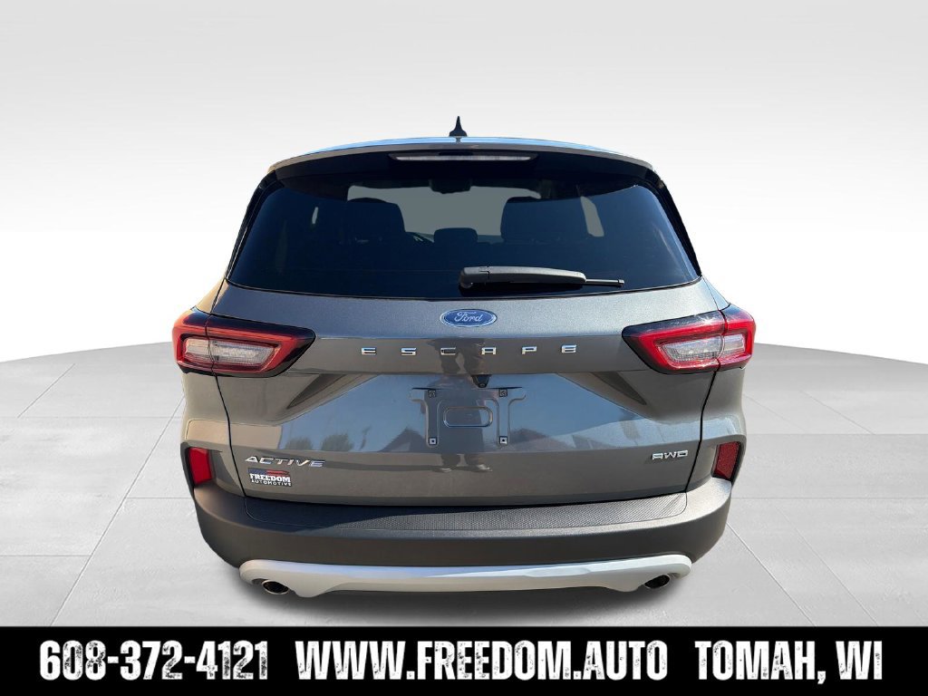Used 2024 Ford Escape Active AWD/4WD image 4