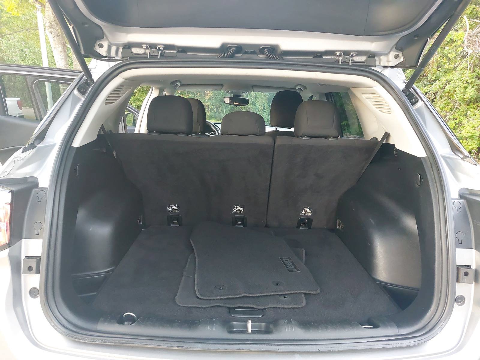 Used 2017 Jeep Compass Sport FWD image 12