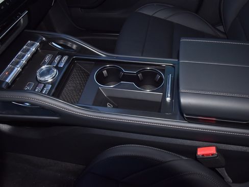 New 2026 Lincoln Nautilus Premier w/ Equipment Group 102A image 32