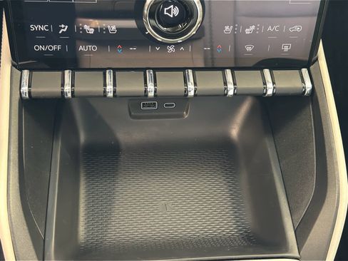 New 2026 GMC Terrain Denali w/ LPO, Floor Liner Package image 52