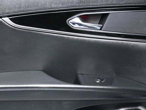 Used 2023 Lincoln Nautilus Reserve FWD image 14