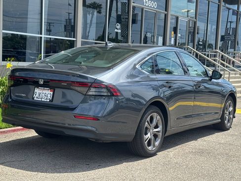 Used 2023 Honda Accord EX image 5
