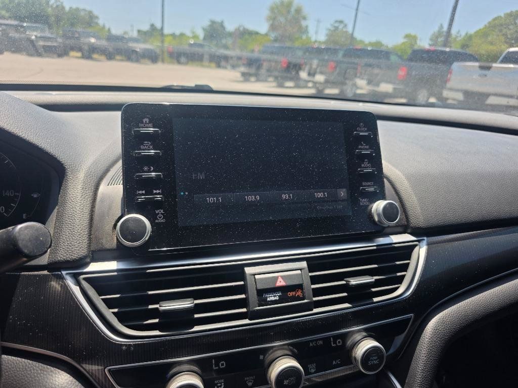 Used 2018 Honda Accord Sport image 15