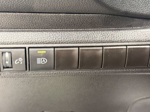 Used 2025 Toyota Corolla LE FWD image 22