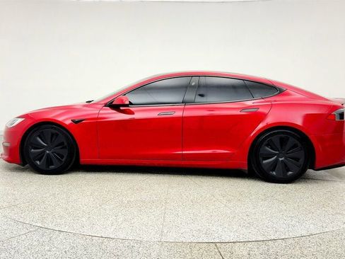 Used 2021 Tesla Model S Plaid image 8